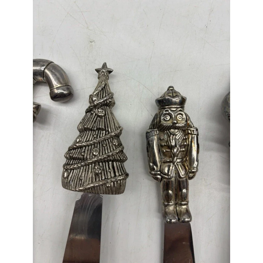 Christmas Charcuterie Spreaders 4 Holiday Wallace Silversmiths Silverplate Santa